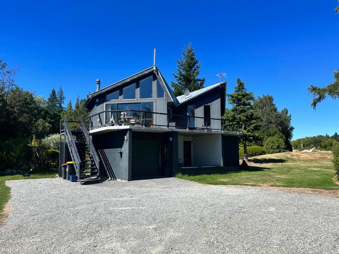 Opera House Beside The Lake Lake Tekapo Exterior foto